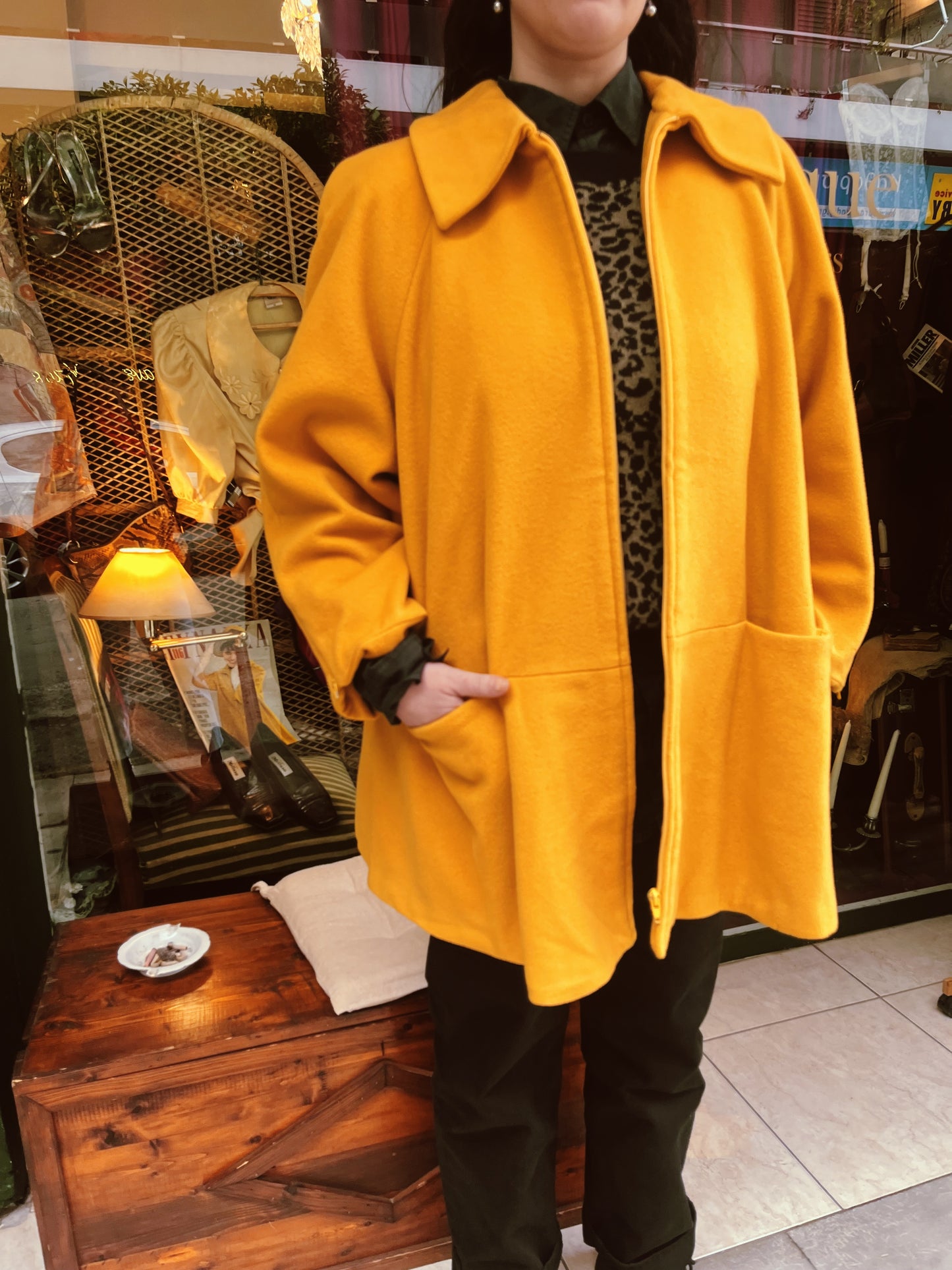 Vintage yellow zip up coat .Fits best L/XL