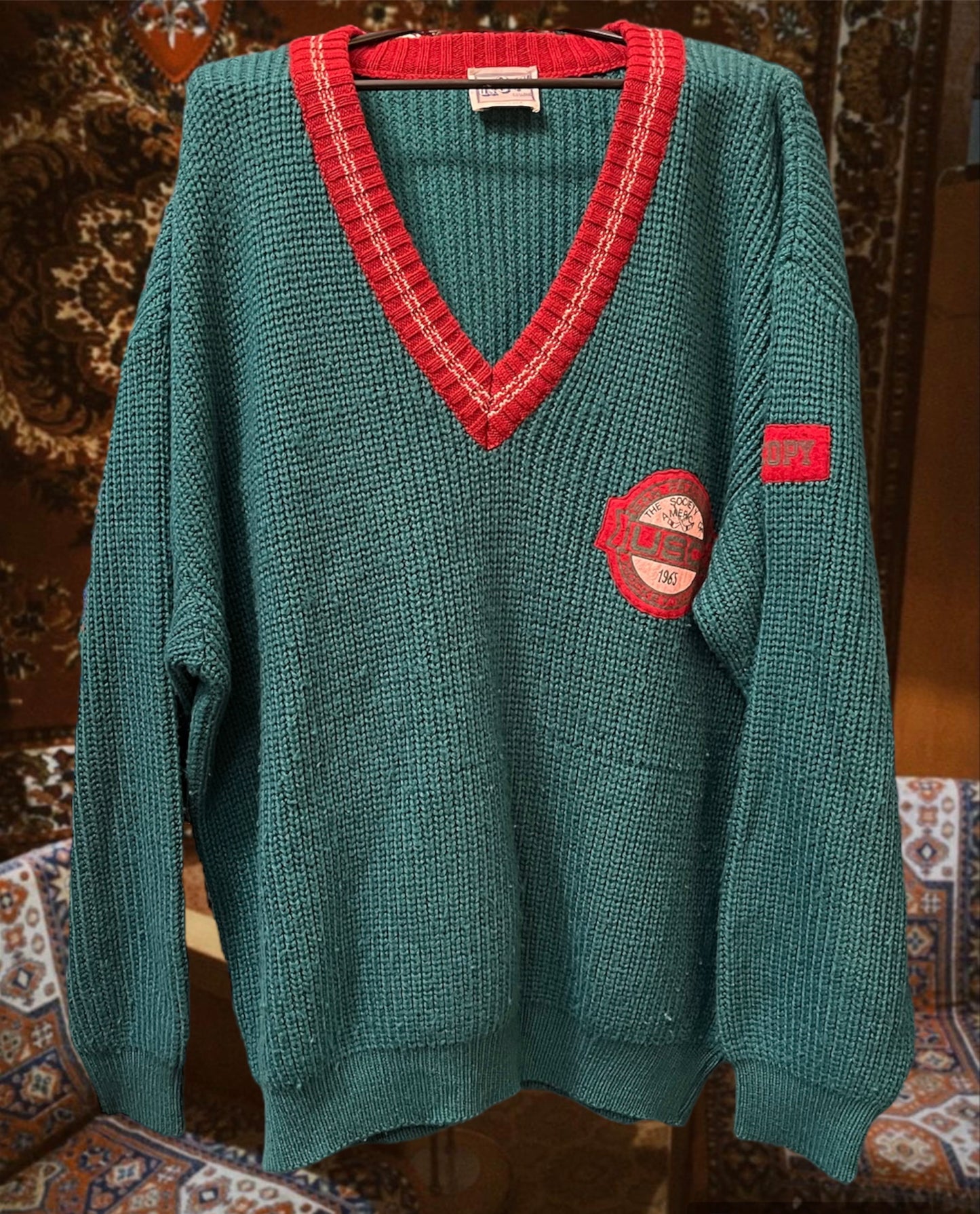 Vintage V patterned jumper